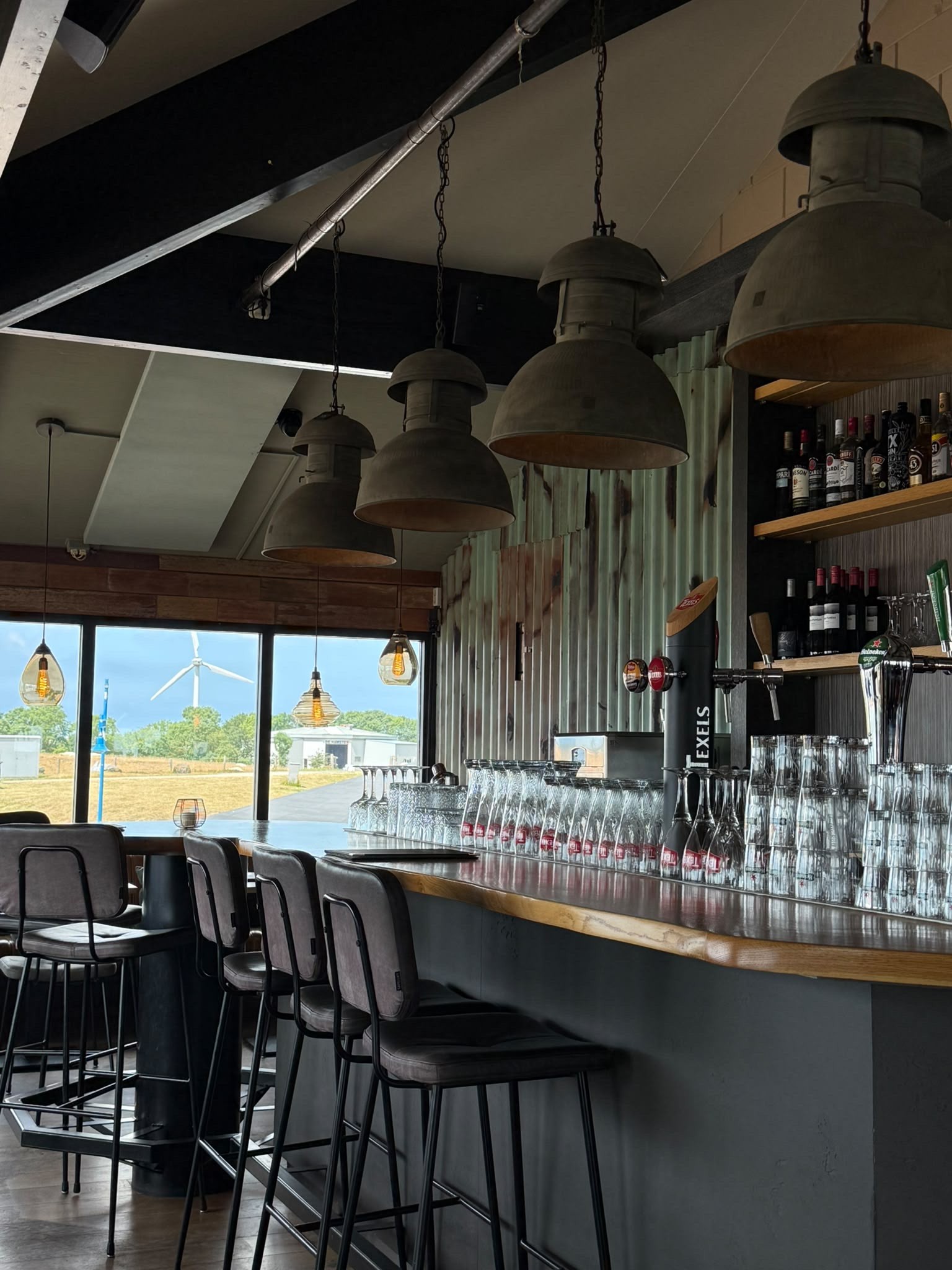 De bar van Port of Taste